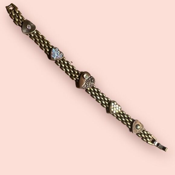 Top Shelf Crystal Heart Link Bracelet - Picture 14 of 15